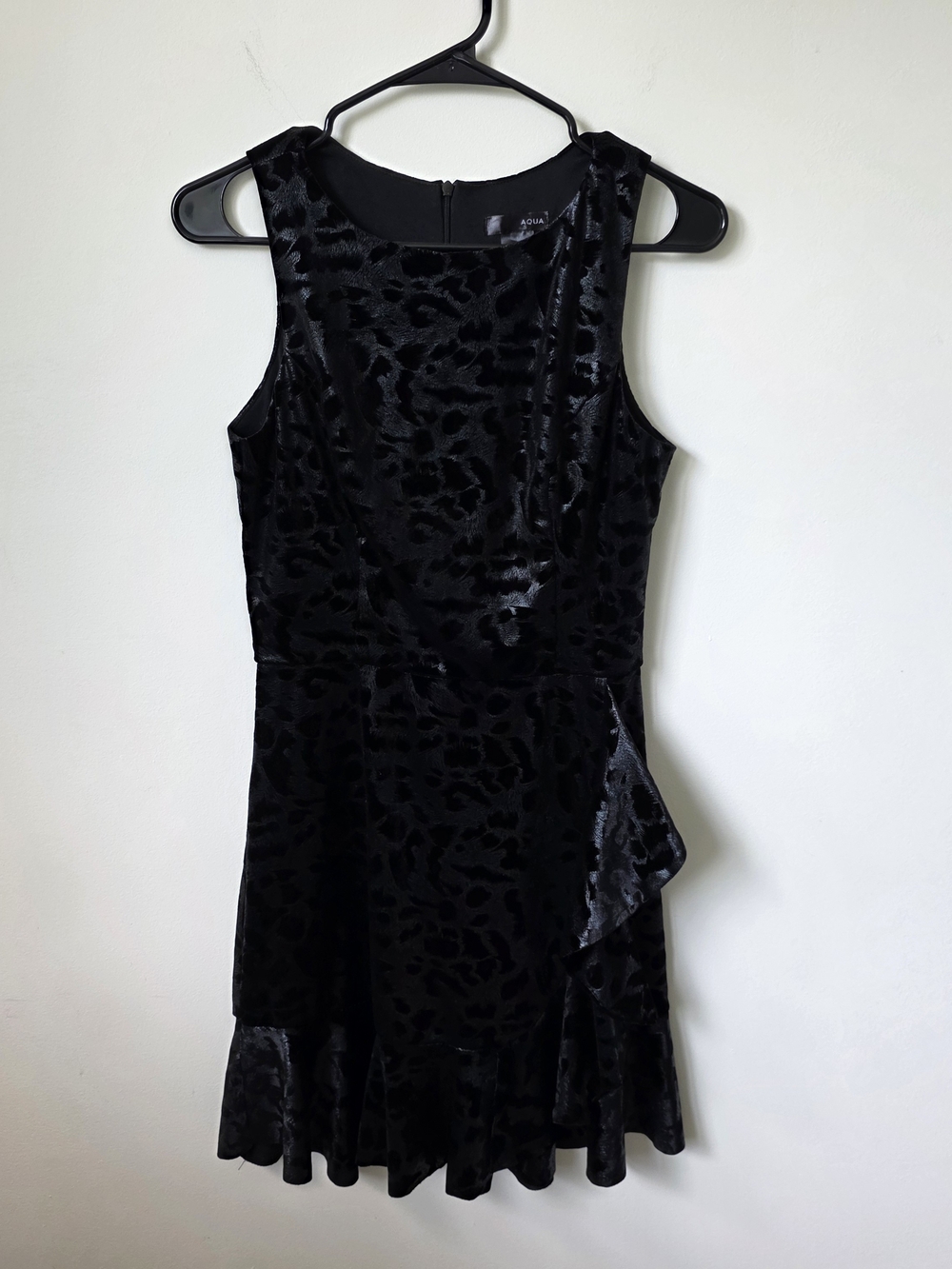 AQUA Black Burnout Velvet Leopard Print Ruffle Cocktail Dress Size M LBD Preppy 